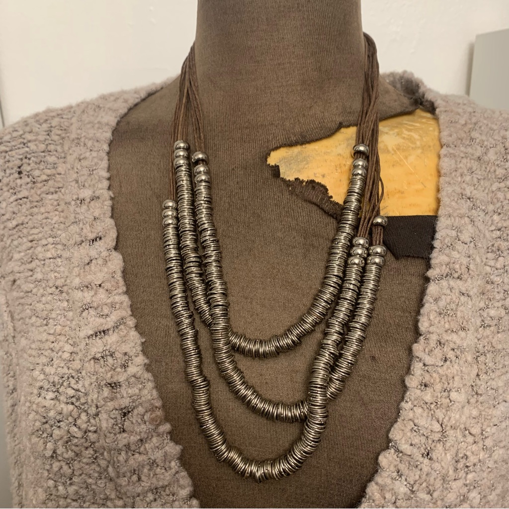 Necklace Silver Tone And Brown Necklace Silver Tone And Brown